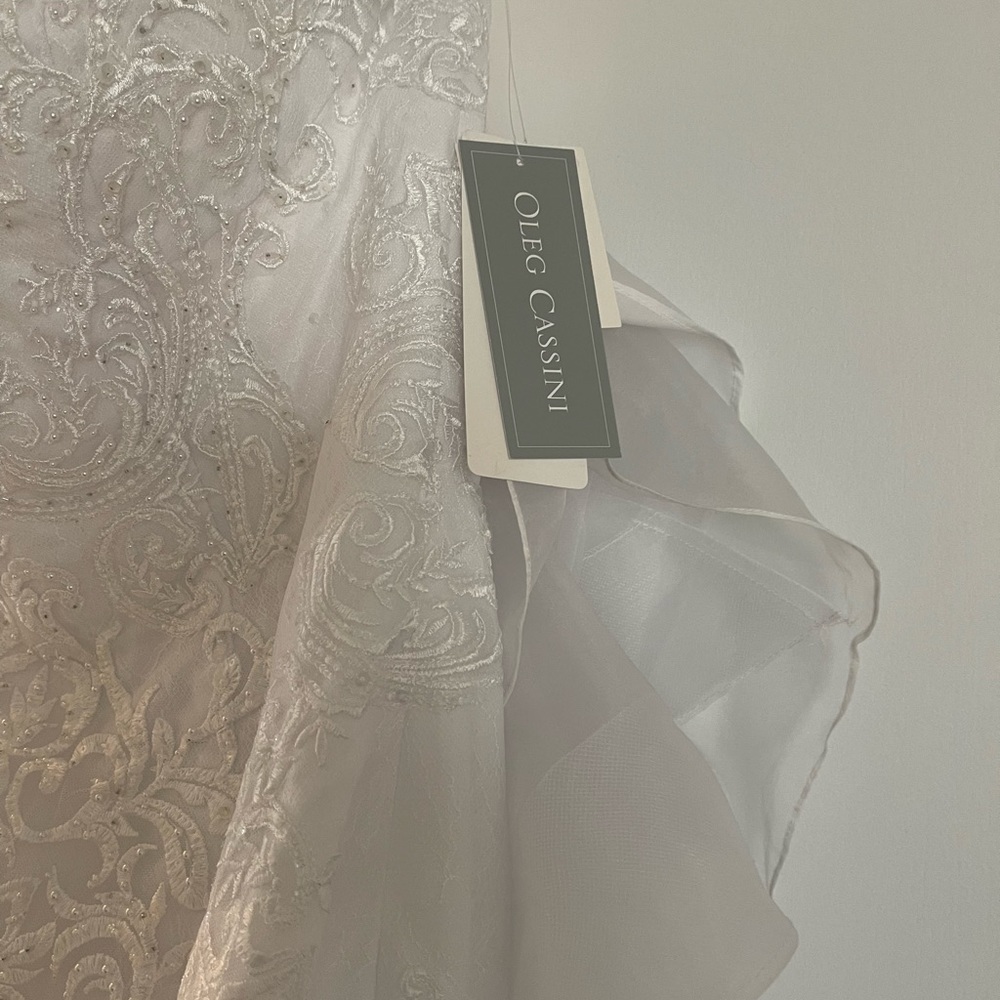 Beautiful mermaid wedding dress Size 10 never worn